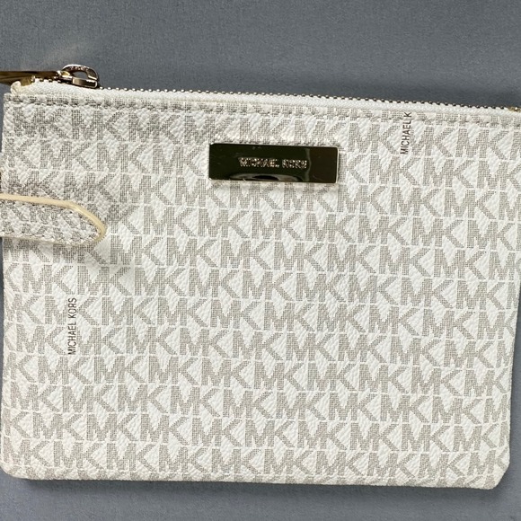 Michael Kors Handbags - Michael Kors MK Signature Logo Belt Bag White Tan Gold Hardware Size M 554562